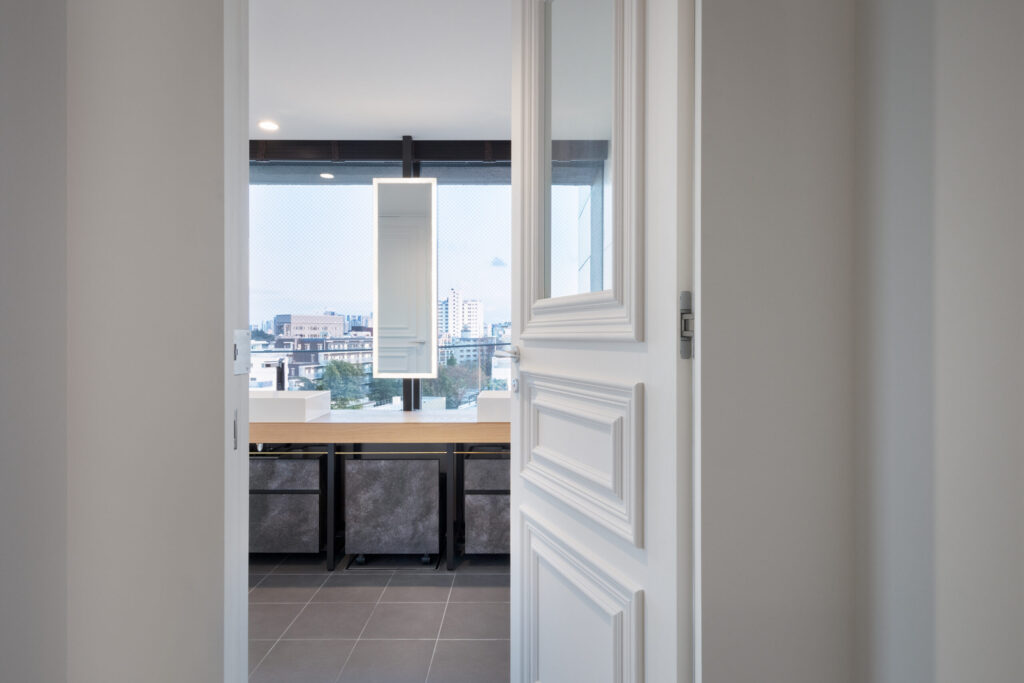 Sky Window House