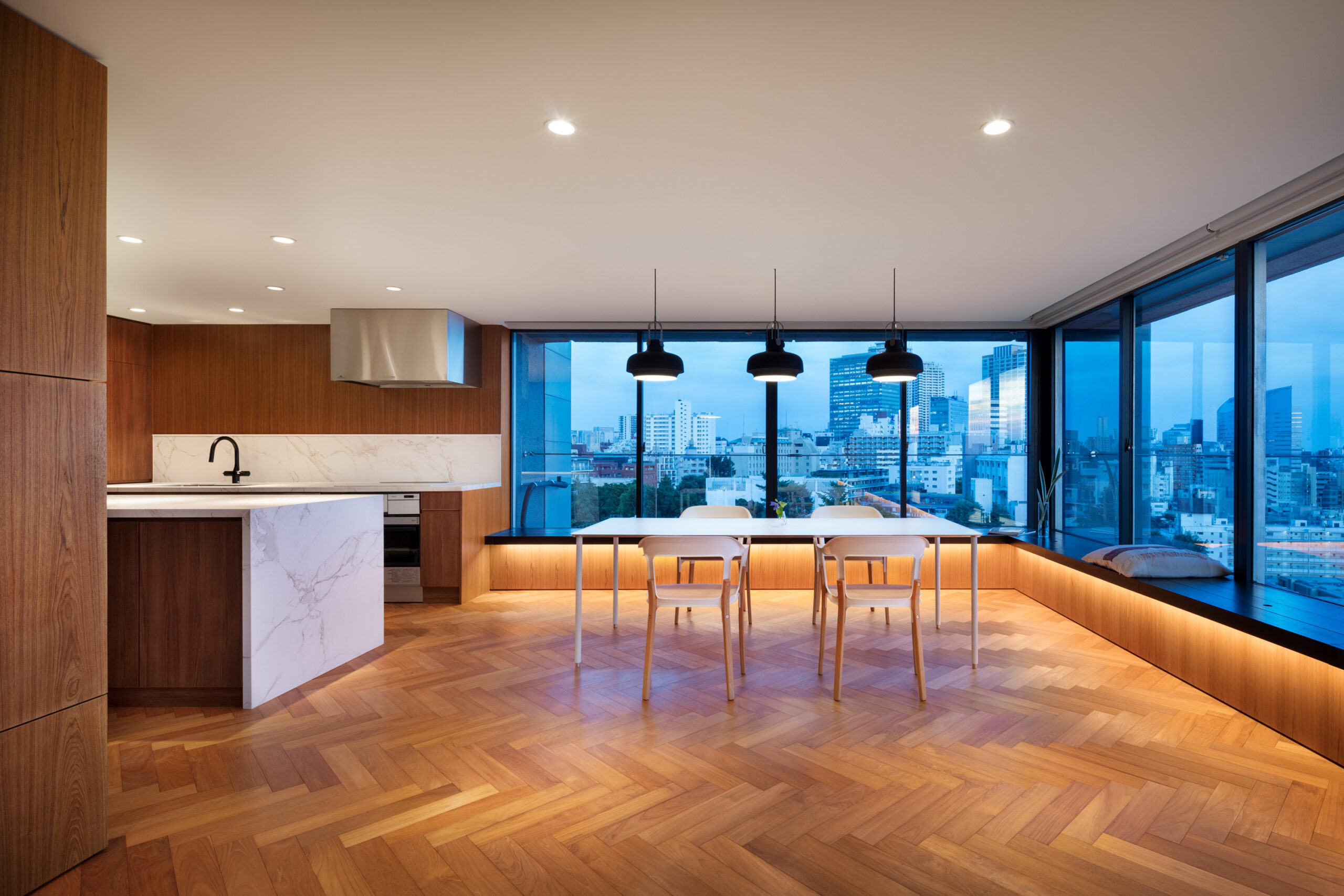 Sky Window House