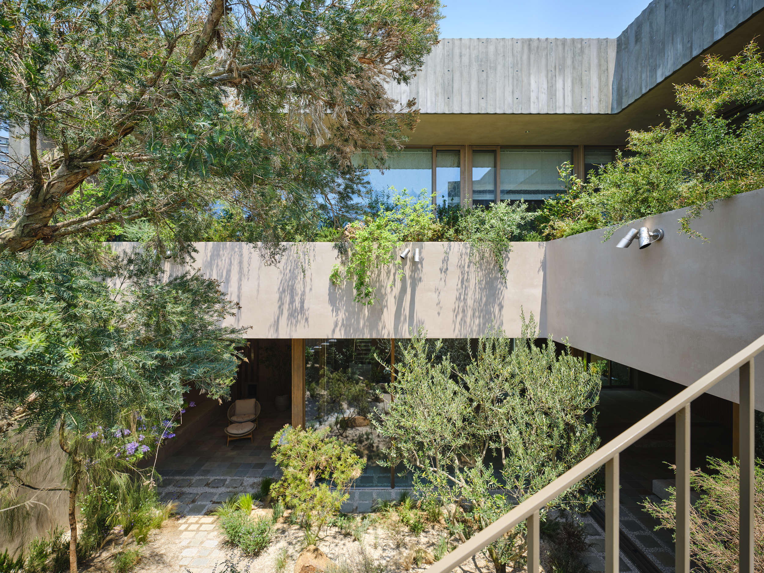 Strolling Gardens & House